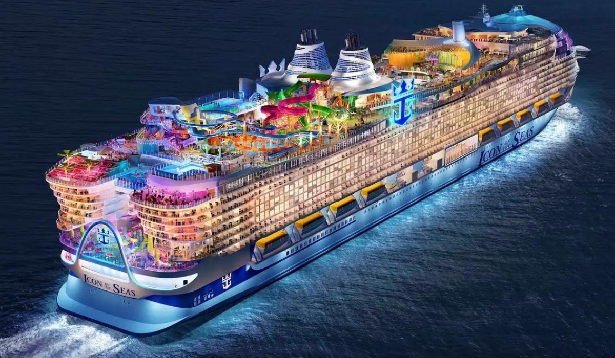 World largest cruise ship departs from Miami
